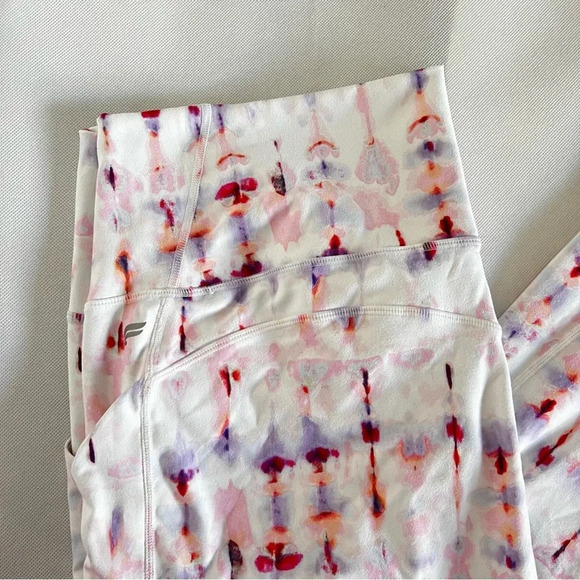 Fabletics Oasis PureLuxe High-Waisted 7/8 Legging 2X (18-20) White/Multicolored - Picture 10 of 13